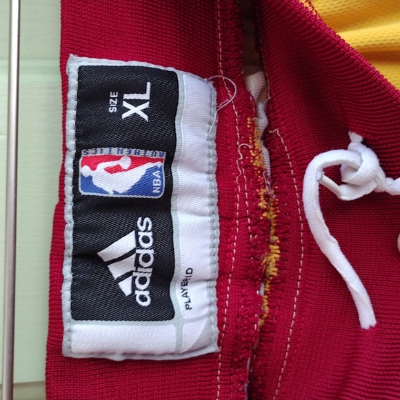 Men's Adidas 🏀 Cleveland Cavs Cavaliers Basketball Lebron Kyrie Retro short XL - Picture 8 of 9